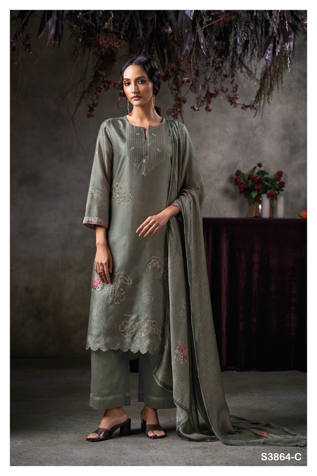GANGA VIRELZA S3864 | Premium Pure Bemberg Russian Silk Suit – Ganga Suits Ashok Lal & Sons