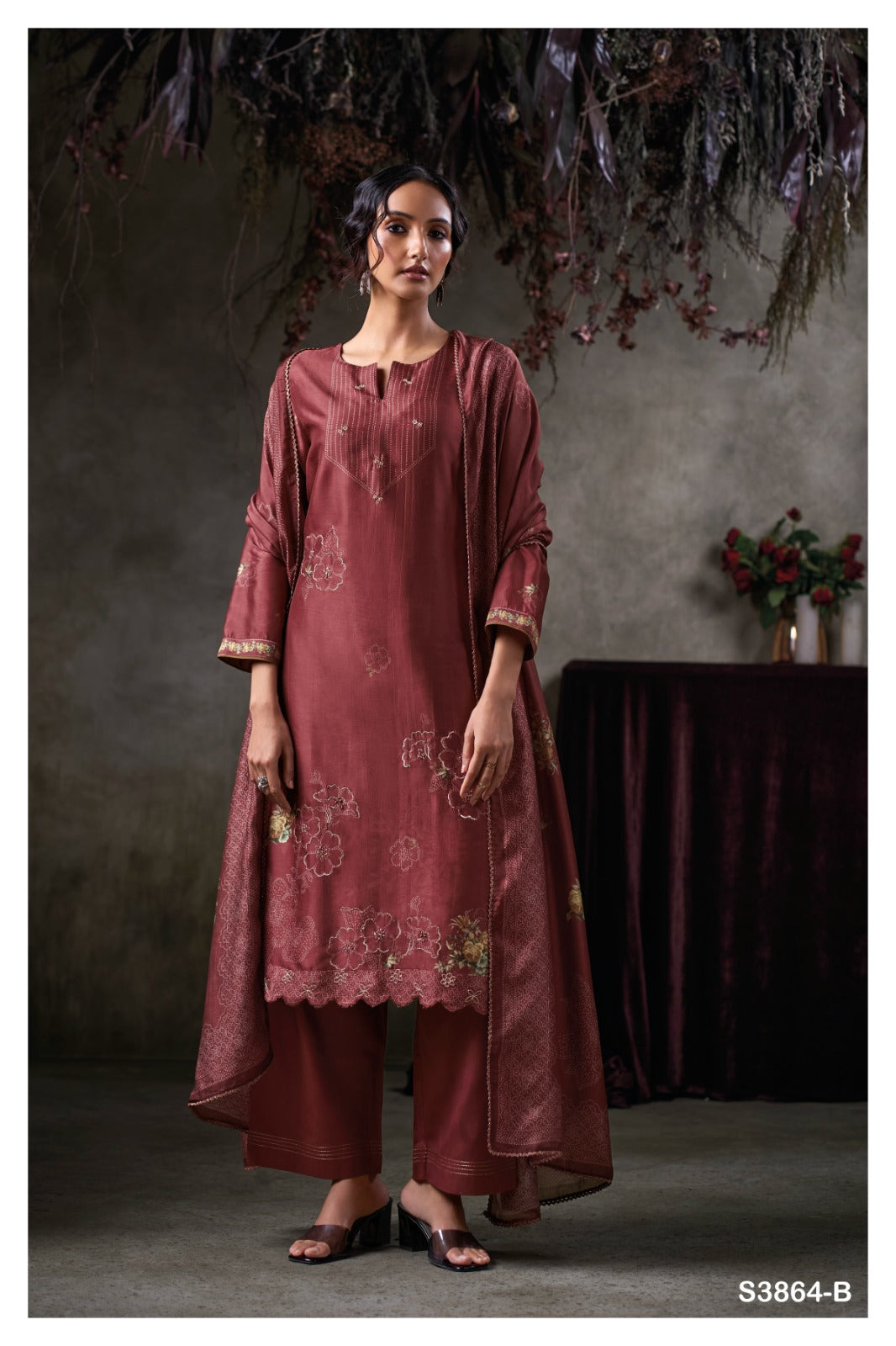 GANGA VIRELZA S3864 | Premium Pure Bemberg Russian Silk Suit – Ganga Suits Ashok Lal & Sons