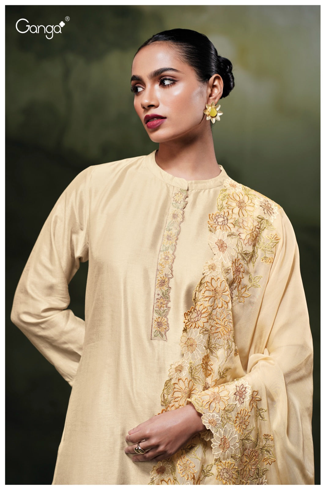 GANGA ZAYA S3843 | Premium Pure Bemberg Russian Silk Suit – Ganga Suits Ashok Lal & Sons