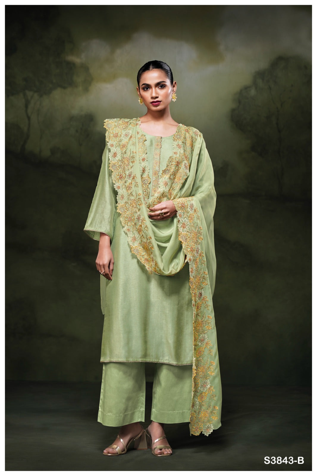 GANGA ZAYA S3843 | Premium Pure Bemberg Russian Silk Suit – Ganga Suits Ashok Lal & Sons