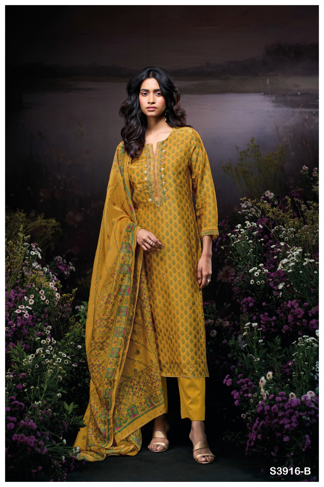 GANGA GRISHA S3916 | Premium Pure Bemberg Silk Suit – Ganga Suits Ashok Lal & Sons