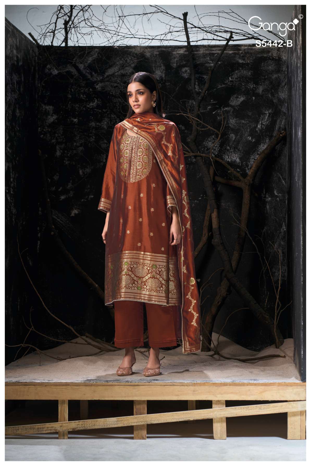BUY GANGA SUITS GANGA EVIARA S5442 FULL SET