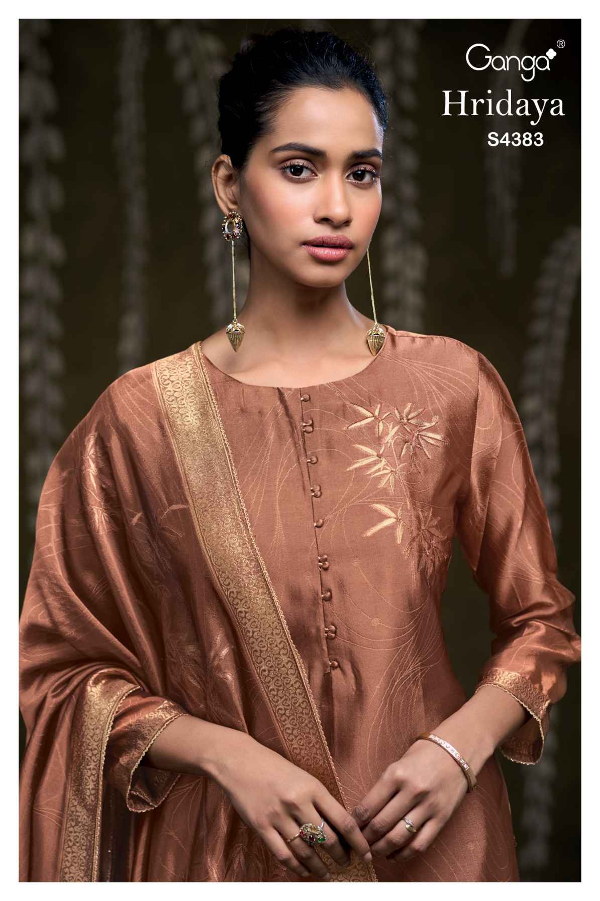 BUY GANGA SUITS SINGLE PIECE GANGA HRIDAYA S4383 CLOSEUP IMAGE