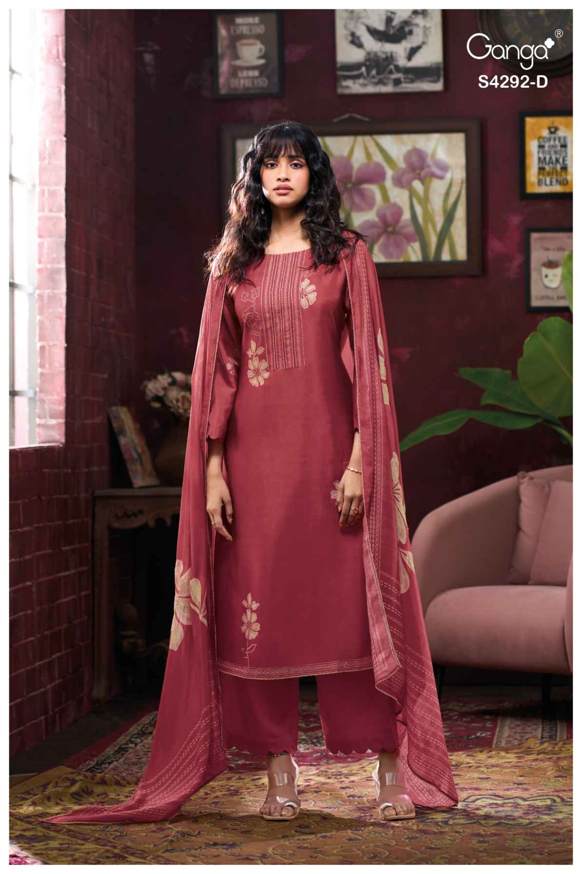 BUY GANGA SUITS ONLINE SALE GANGA JASLEEN S4292 FABRIC DETAIL