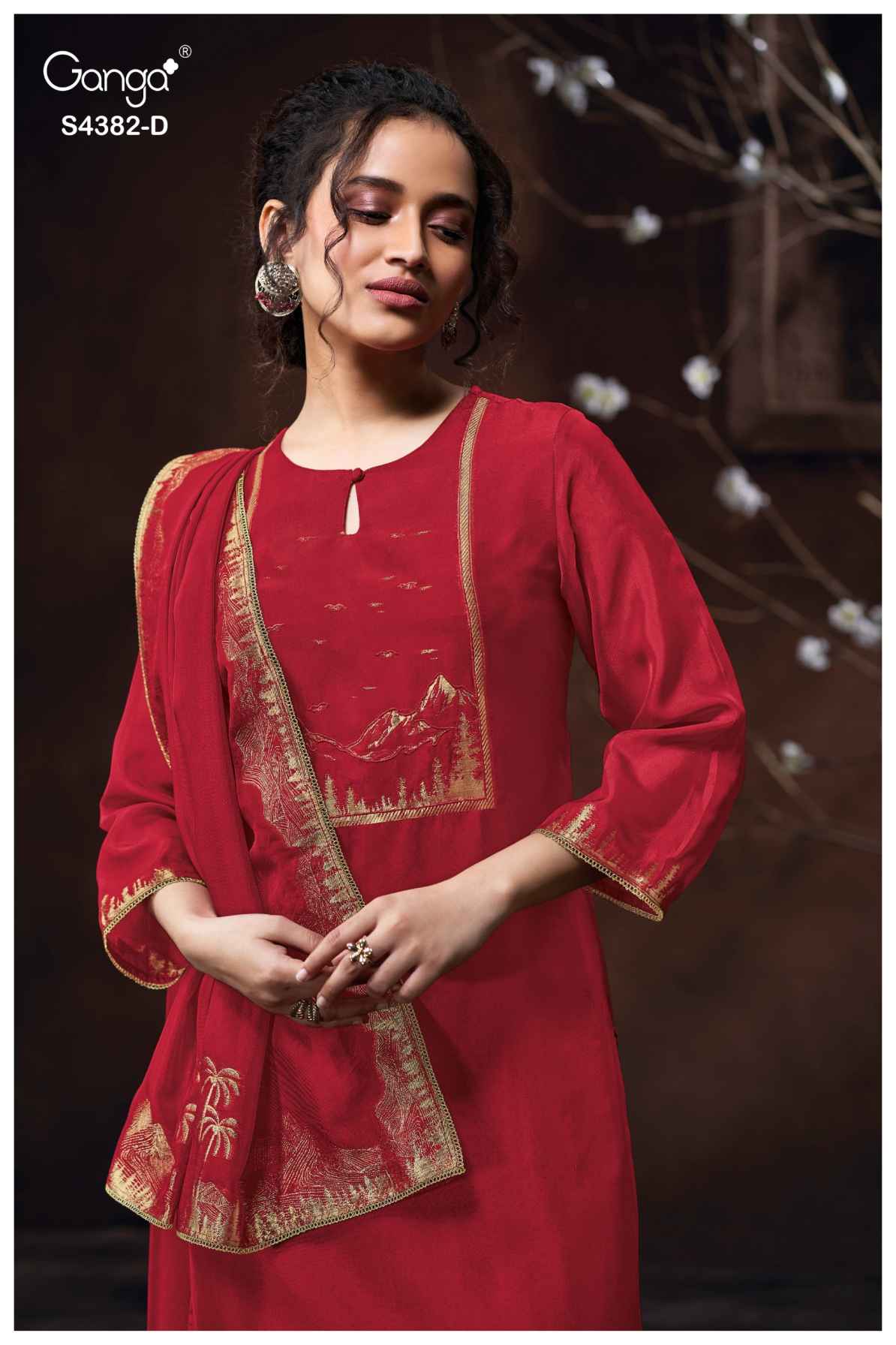 BUY GANGA SUITS ONLINE SALE GANGA NUVIKA S4382 DUPATTA DESIGN