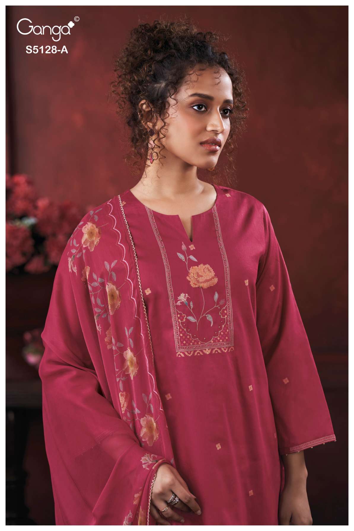 BUY GANGA SUITS GANGA PARIDHI S5128 CLOSEUP IMAGE