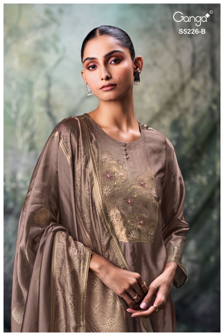 BUY GANGA SUITS GANGA SASHKA S5226 BACK VIEW