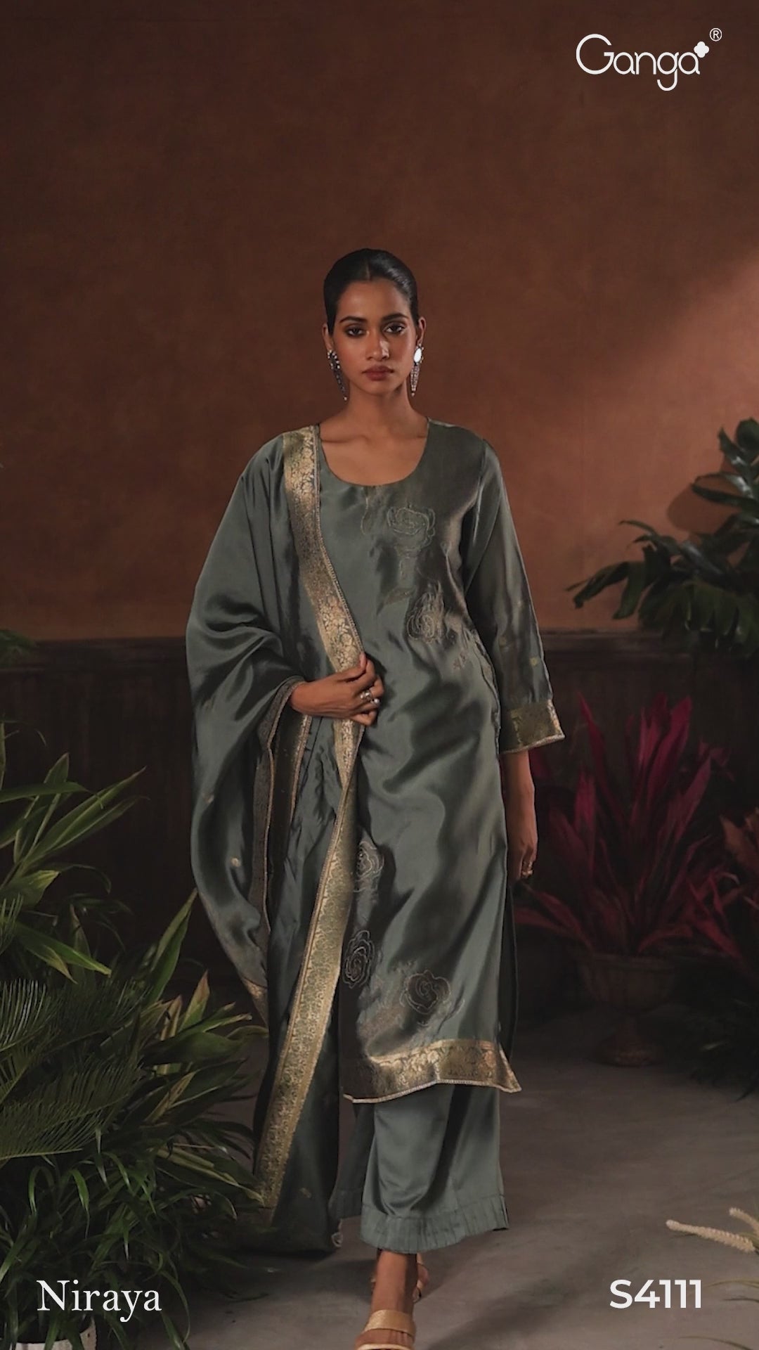 BUY GANGA SUITS WITH PRICE GANGA NIRAYA S4111 LATEST DESIGN VIDEO