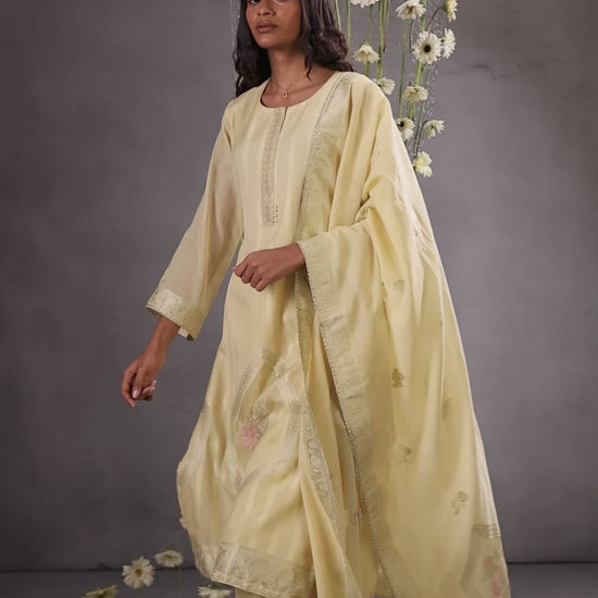 BUY GANGA SUITS GANGA GLEYA S4623 DUPATTA DESIGN VIDEO