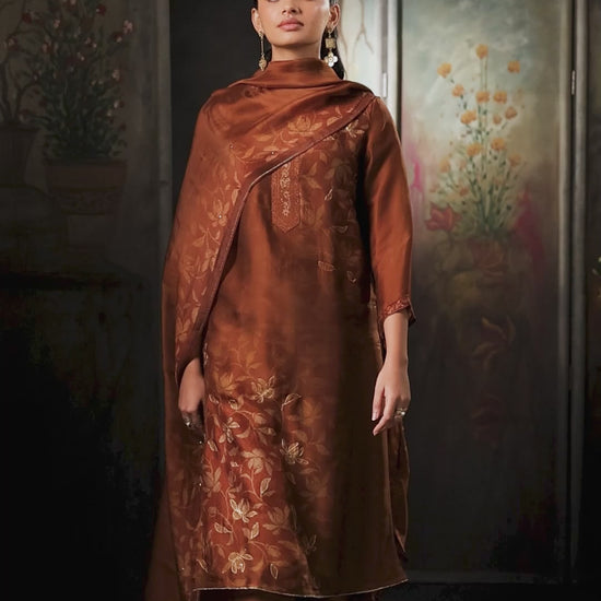 BUY GANGA SUITS GANGA INVIKA S5218 PREMIUM SUIT VIDEO