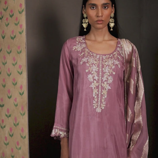 BUY GANGA SUITS GANGA BRISAYA S5245 PREMIUM SUIT VIDEO