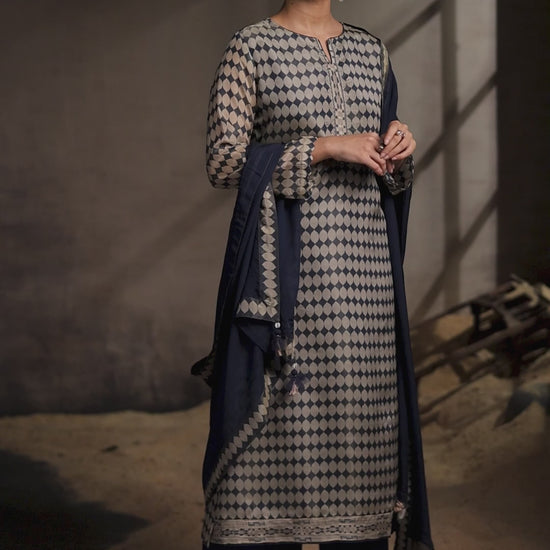 BUY GANGA SUITS GANGA RIVANA S4108 PREMIUM SUIT
