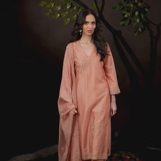 BUY GANGA SUITS GANGA FAELIA S5216 BACK VIEW VIDEO