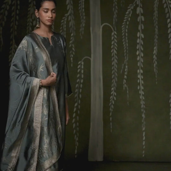 BUY GANGA SUITS SINGLE PIECE GANGA HRIDAYA S4383 