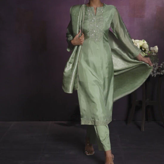 BUY GANGA SUITS ONLINE SALE GANGA MALIRA S4348 PREMIUM SUIT VIDEO