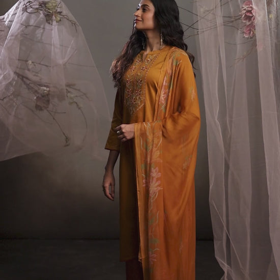 BUY GANGA SUITS SINGLE PIECE GANGA IZYRA S4062 LATEST DESIGN VIDEO