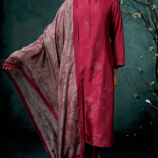 BUY GANGA SUITS ONLINE GANGA NAYRA S4212 PREMIUM SUIT VIDEO