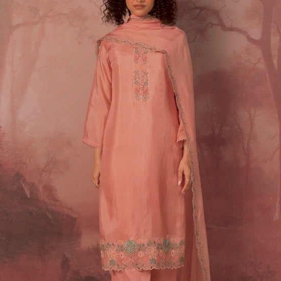 BUY GANGA SUITS SINGLE PIECE GANGA BINAAYA S4143 LATEST DESIGN VIDEO